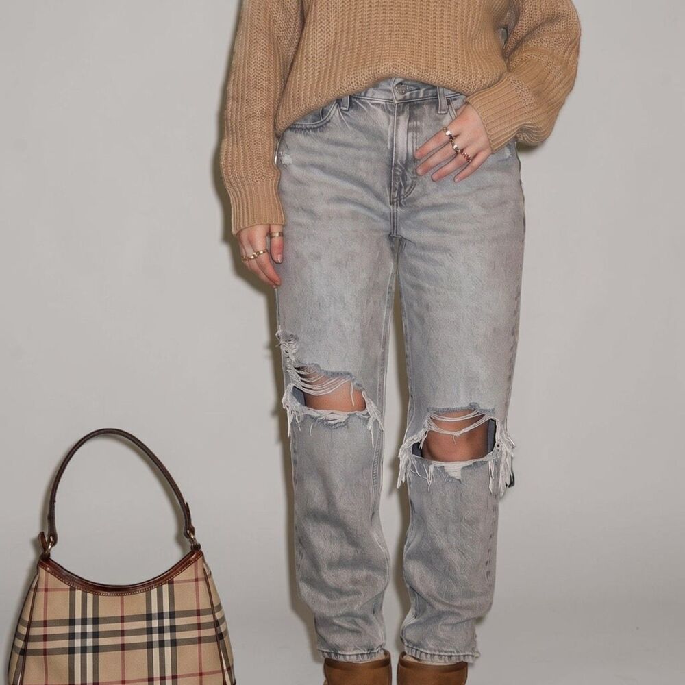 American Eagle Faded Gray 90s Straight Jeans